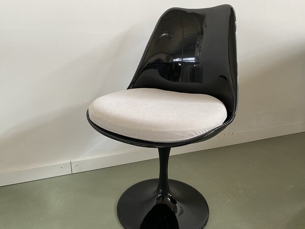 Vervangend kussen Tulip chair Creme wit